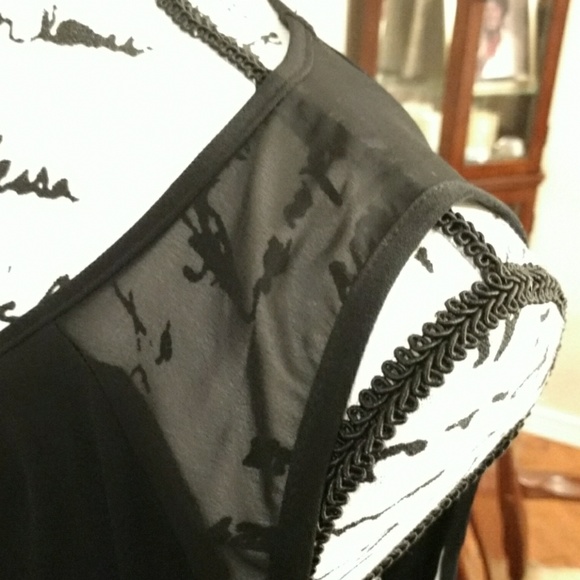 Kenneth Cole Maxi Dress - Picture 5 of 8